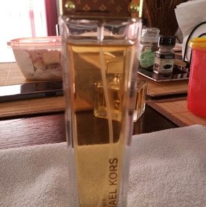 SOLD.....Michael Kors Colongne